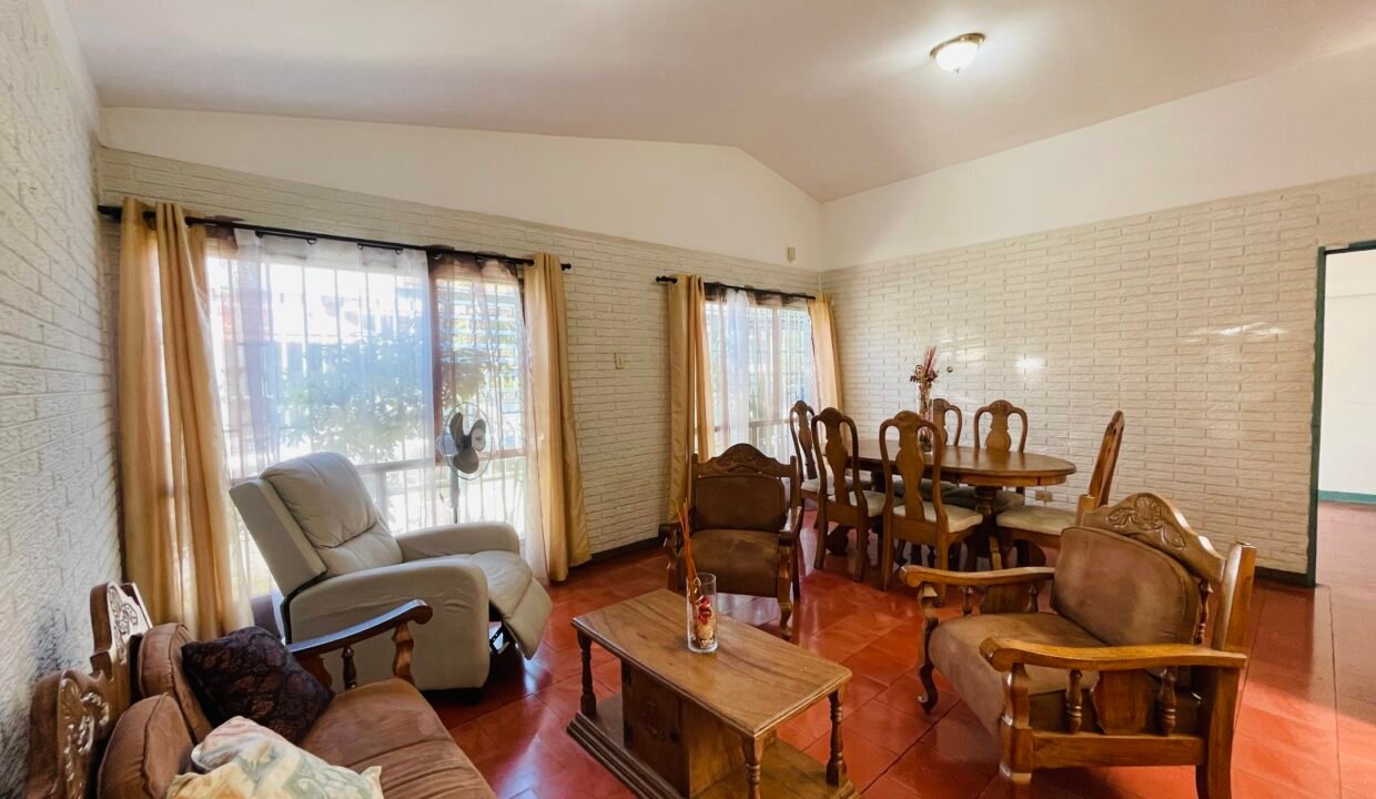 6EBCA044-7ABC-4DD9-9E41-5602BB9AF0D1