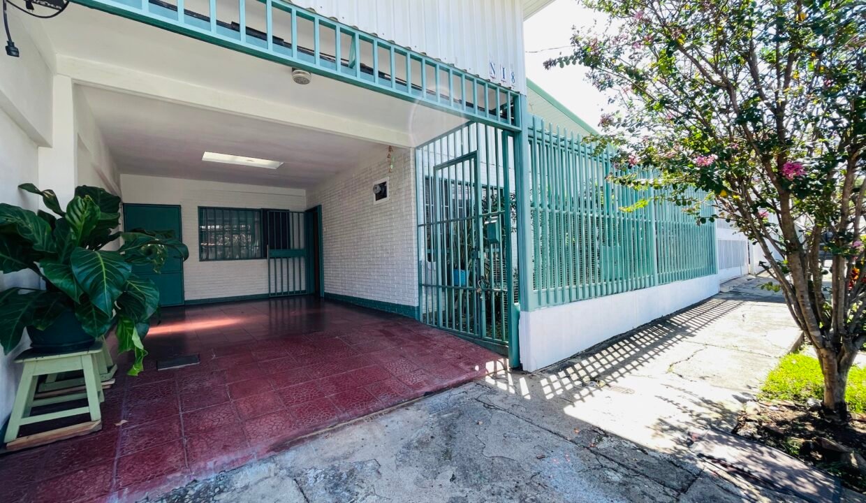 CBBA3EC2-3BB7-4059-A76C-C0BA4F5932F9