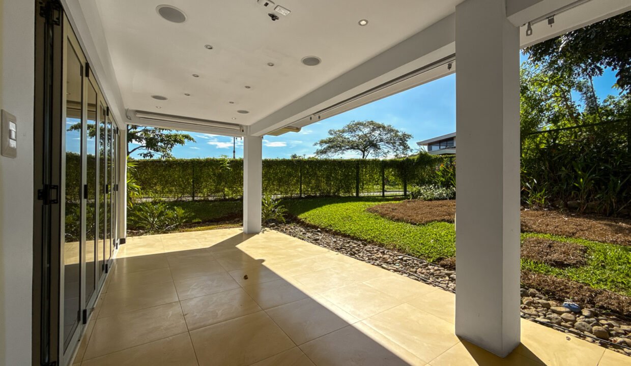 DJI_20250812_082147_346