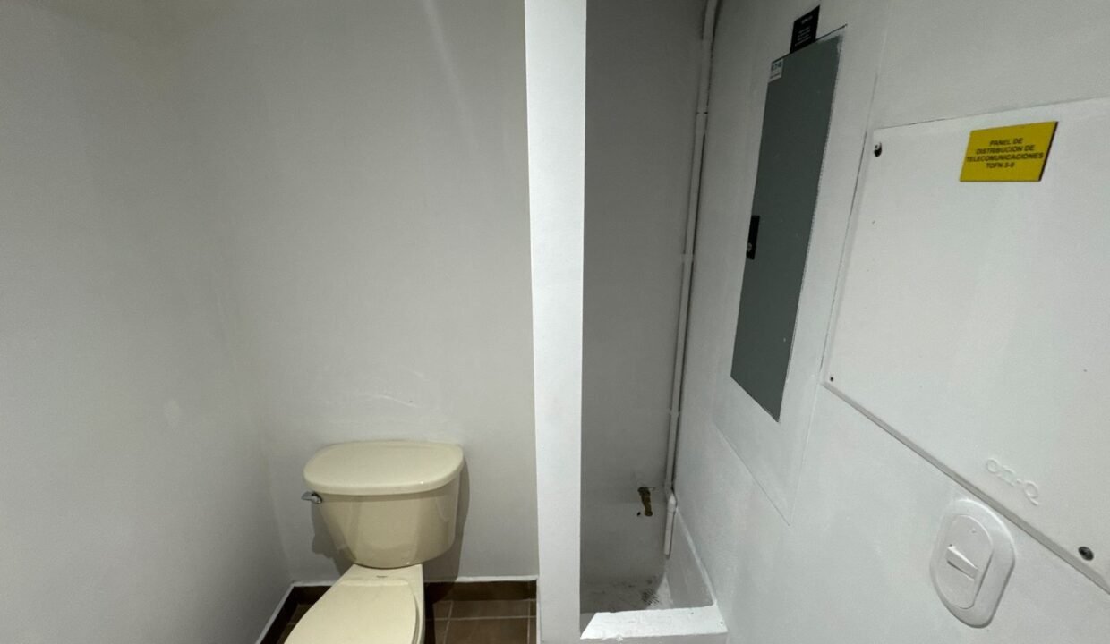 WhatsApp Image 2024-11-21 at 14.32.35 (2)