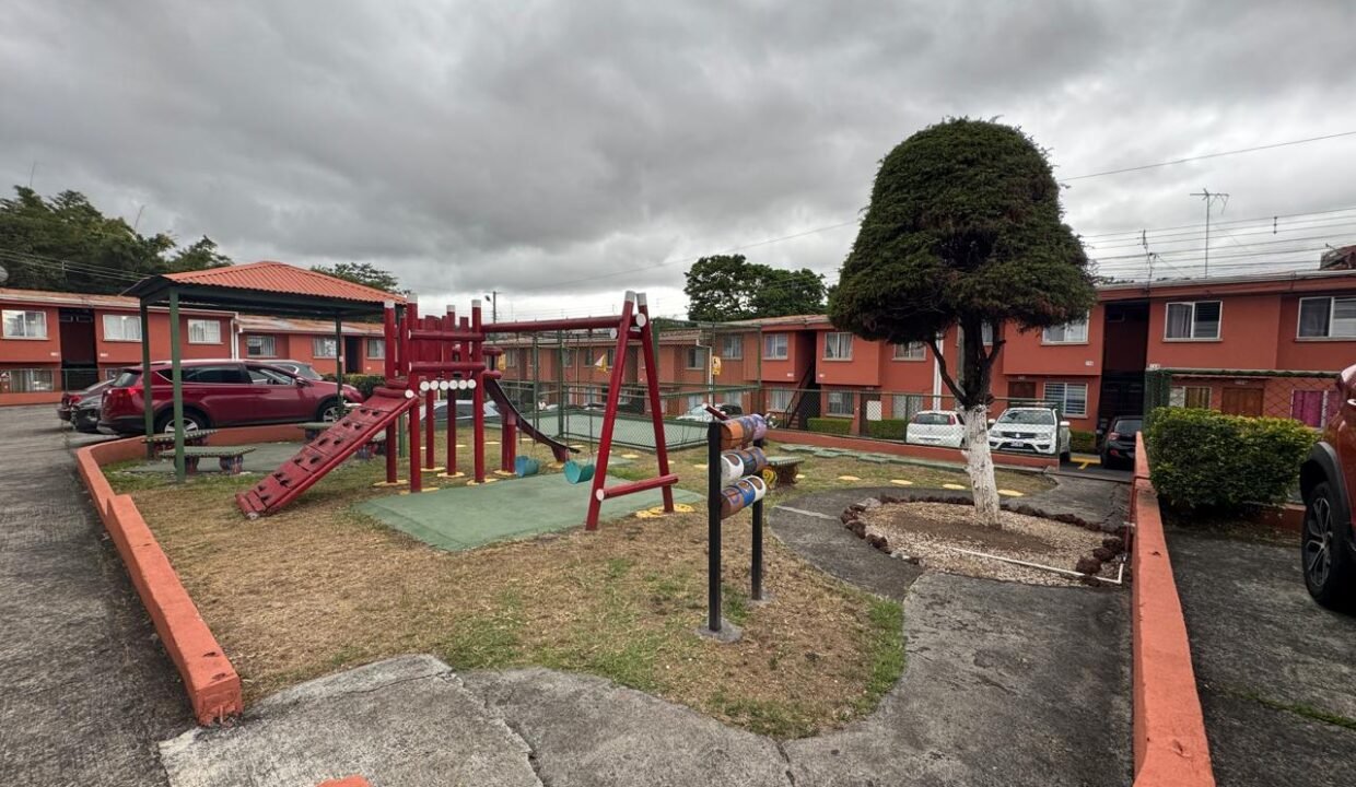 WhatsApp Image 2025-04-23 at 08.29.48