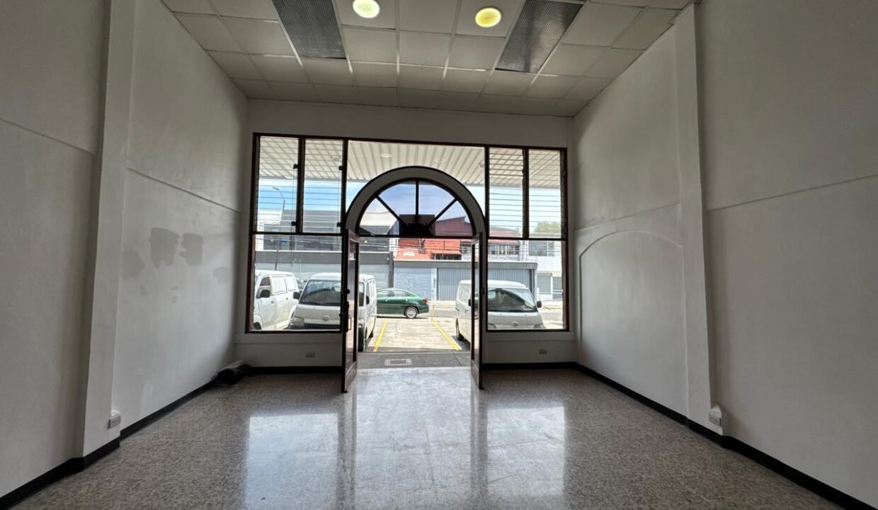 WhatsApp Image 2025-05-01 at 17.09.32 (10)