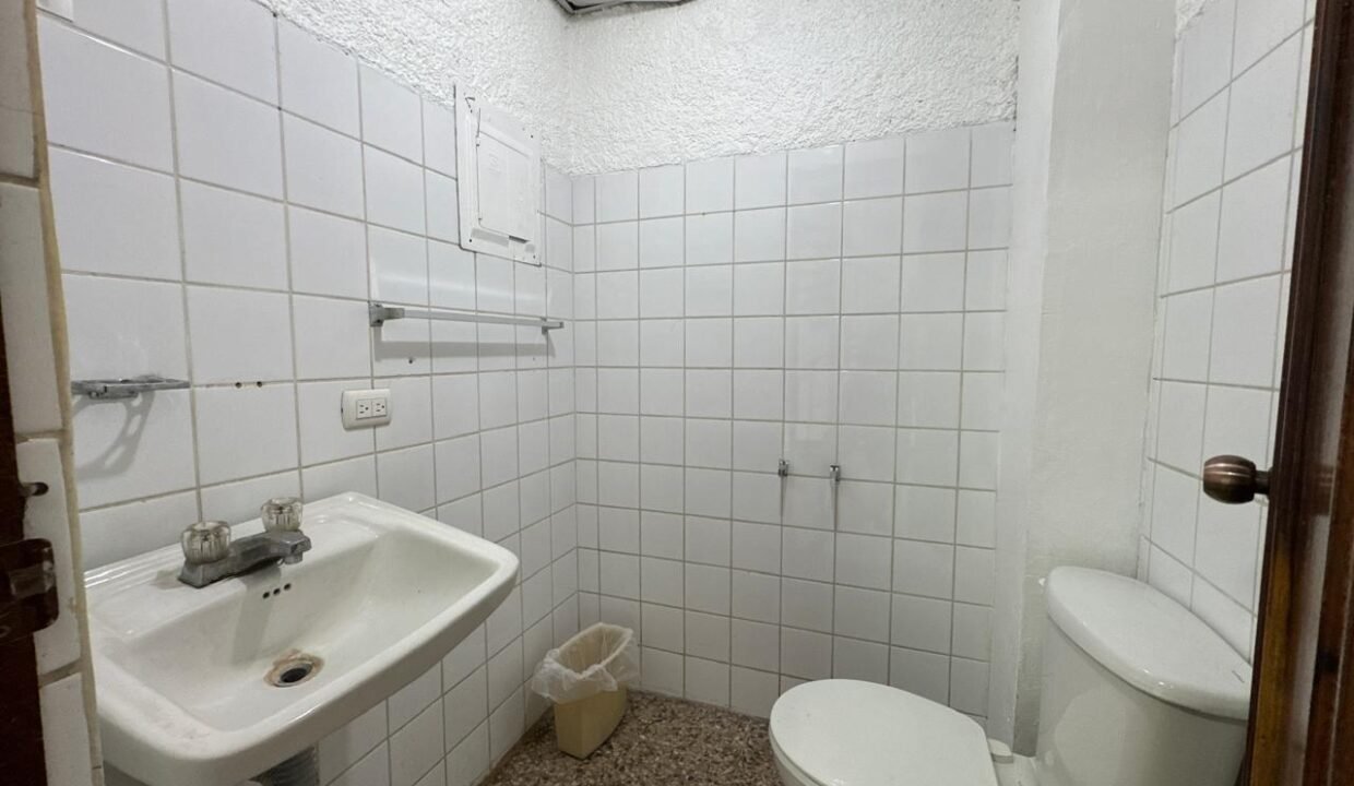 WhatsApp Image 2025-05-01 at 17.09.32 (11)