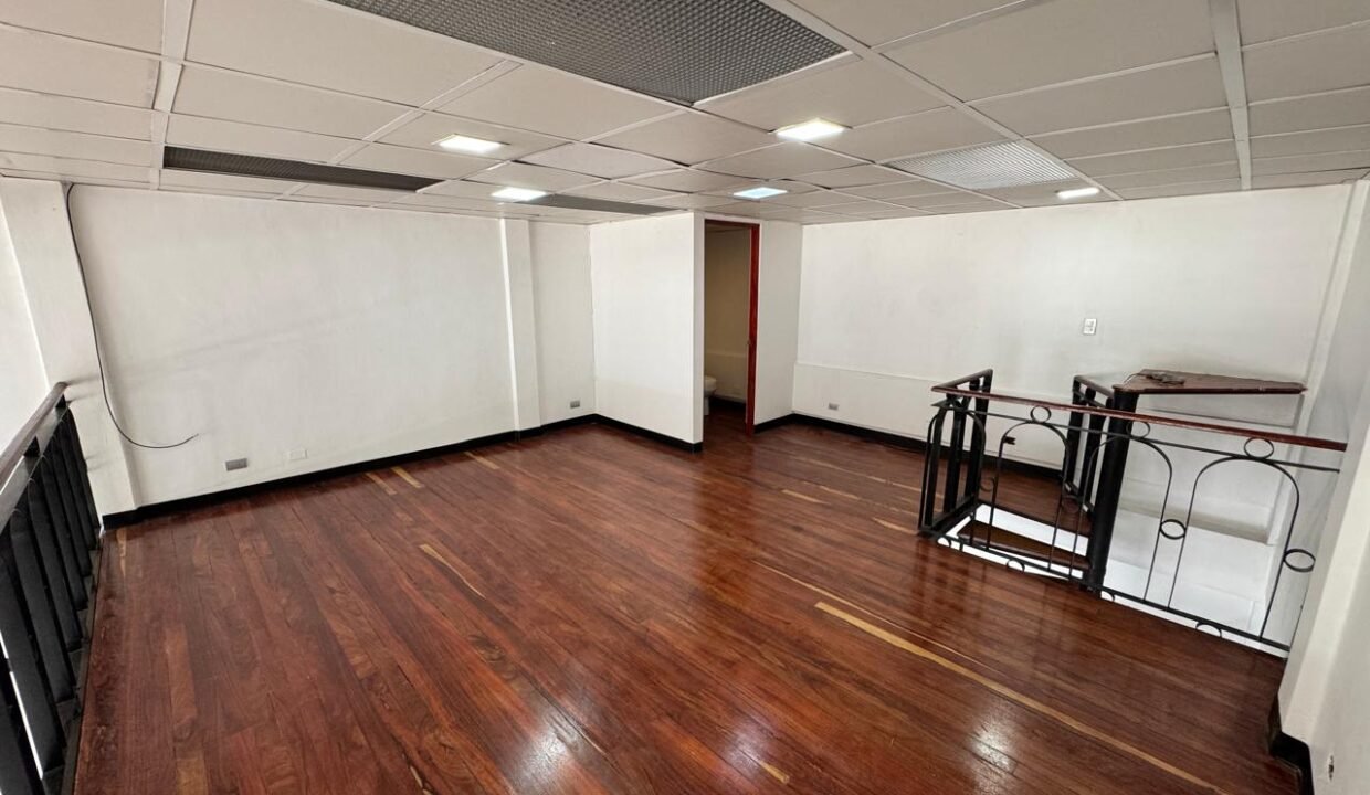 WhatsApp Image 2025-05-01 at 17.09.32 (3)