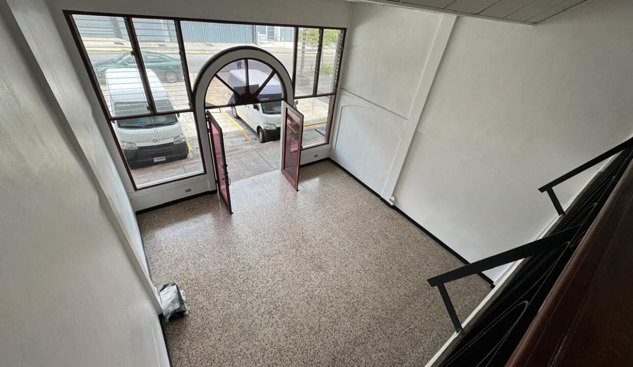 WhatsApp Image 2025-05-01 at 17.09.32 (4)