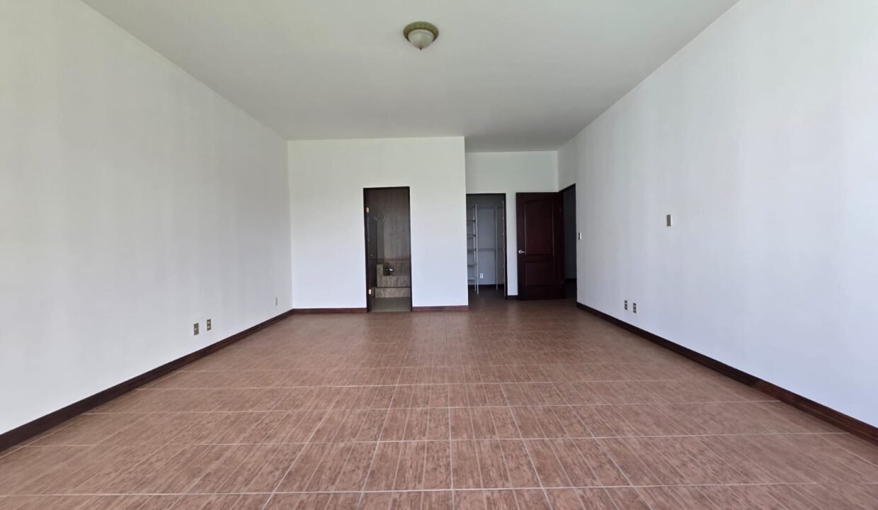 WhatsApp Image 2026-02-24 at 16.31.39 (11)