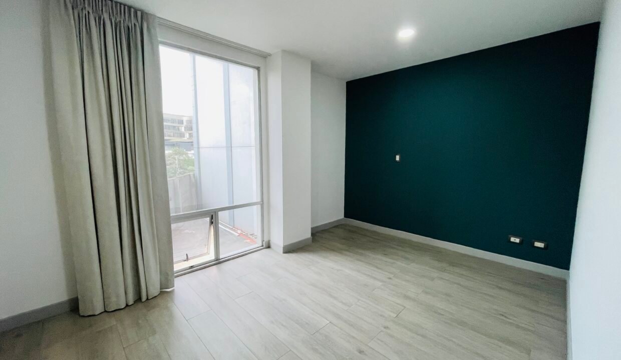 E300FDA7-A112-44FC-ADA0-A994331B601B