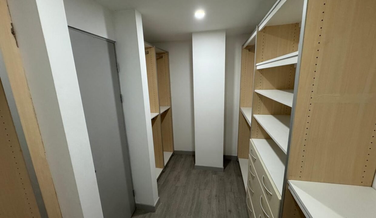 WhatsApp Image 2025-04-29 at 17.33.39 (14)