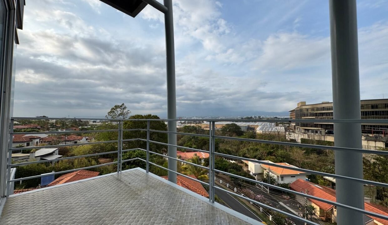 WhatsApp Image 2025-04-29 at 17.33.39 (19)