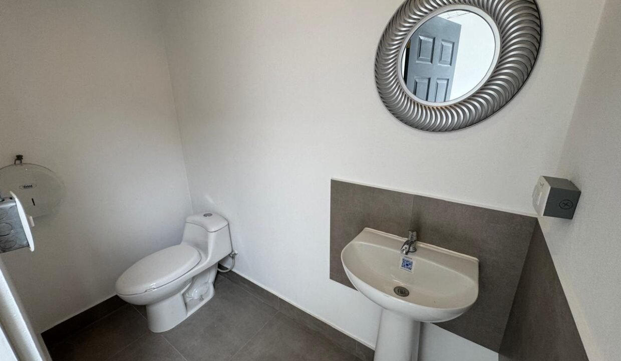 WhatsApp Image 2025-05-30 at 11.28.39 (10)