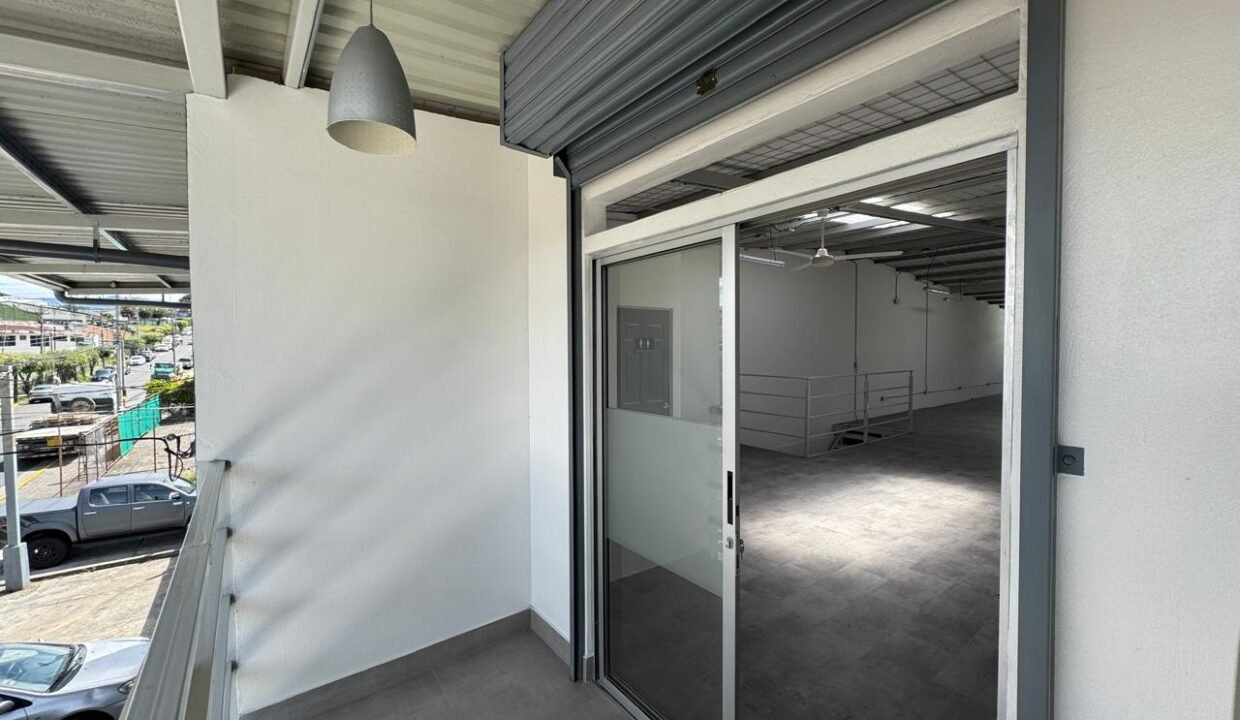 WhatsApp Image 2025-05-30 at 11.28.39 (12)