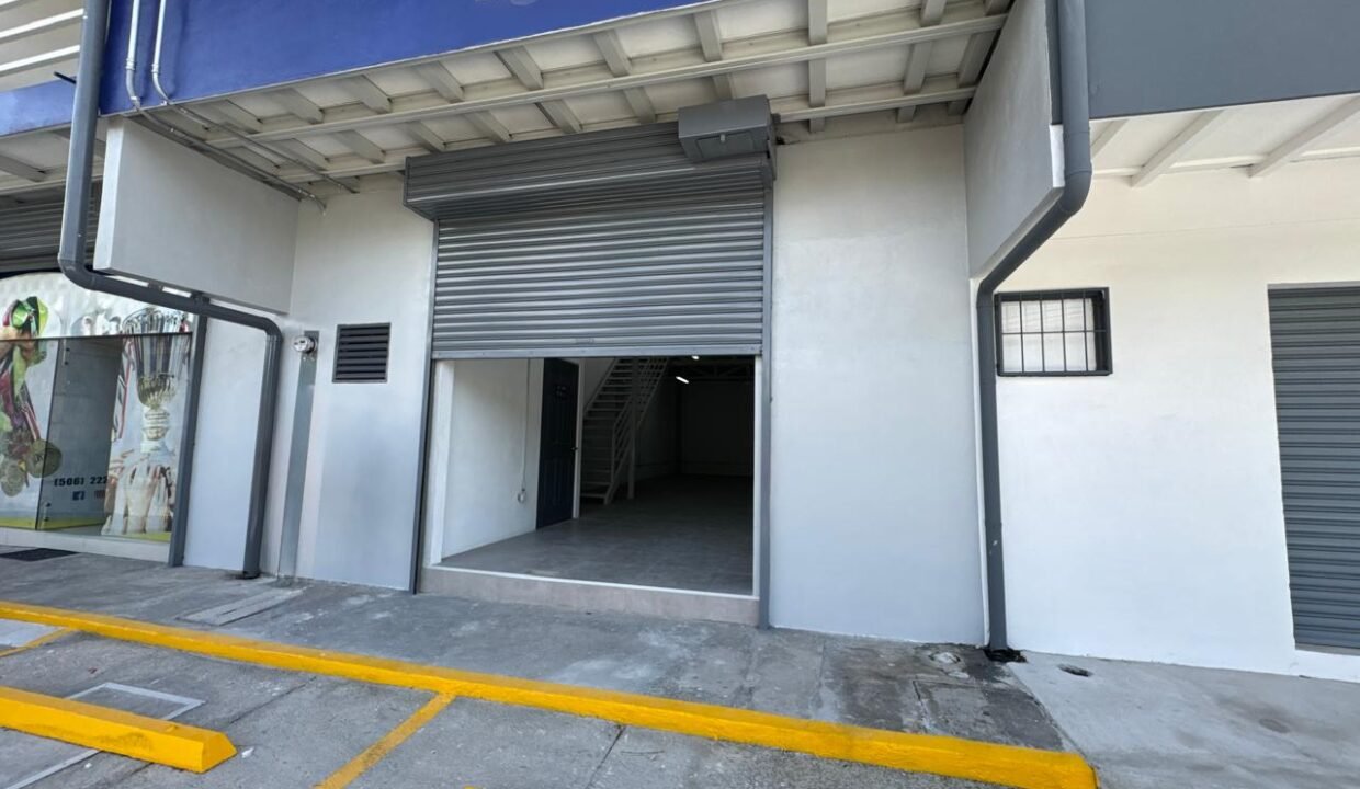 WhatsApp Image 2025-05-30 at 11.28.40 (1)