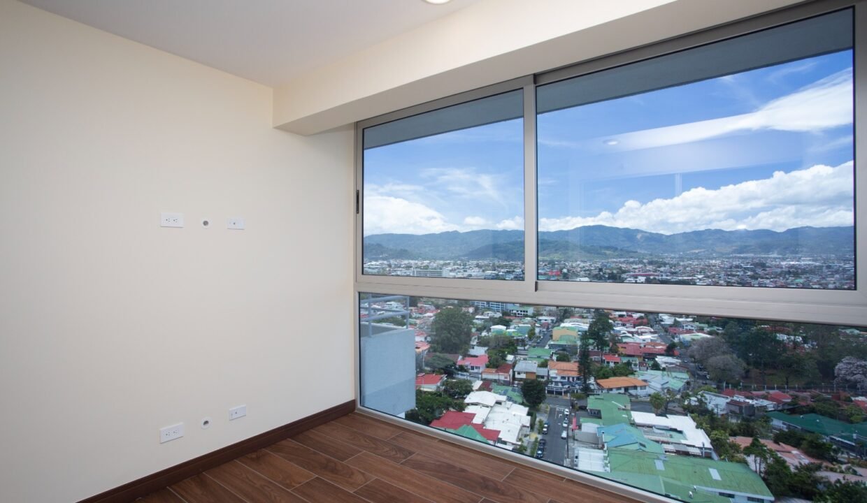 WhatsApp Image 2025-08-26 at 17.54.24 (4)