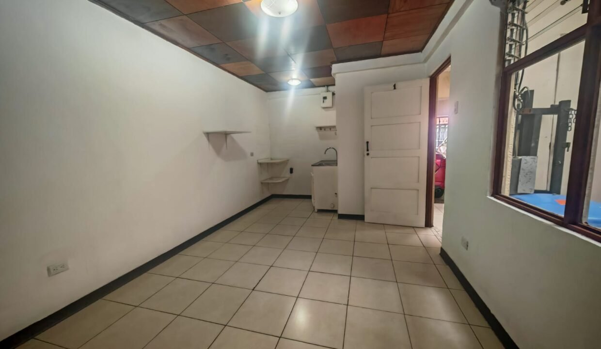 WhatsApp Image 2025-09-08 at 10.58.55 (5)