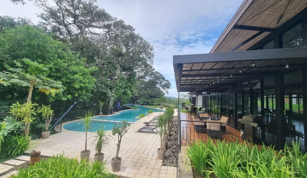 WhatsApp Image 2026-02-06 at 13.48.03 (1)