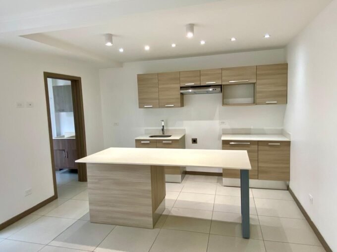 Casa moderna en alquiler en condominio en Escazú – 3 habitaciones