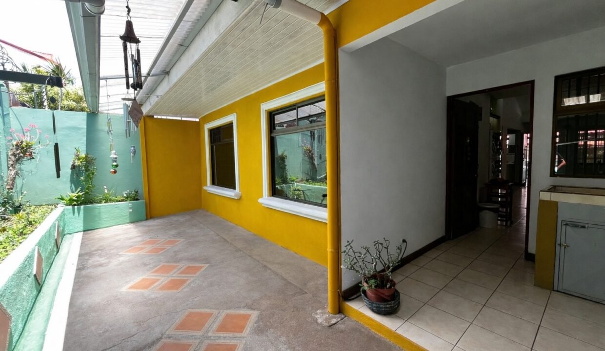 WhatsApp Image 2026-03-18 at 17.26.05