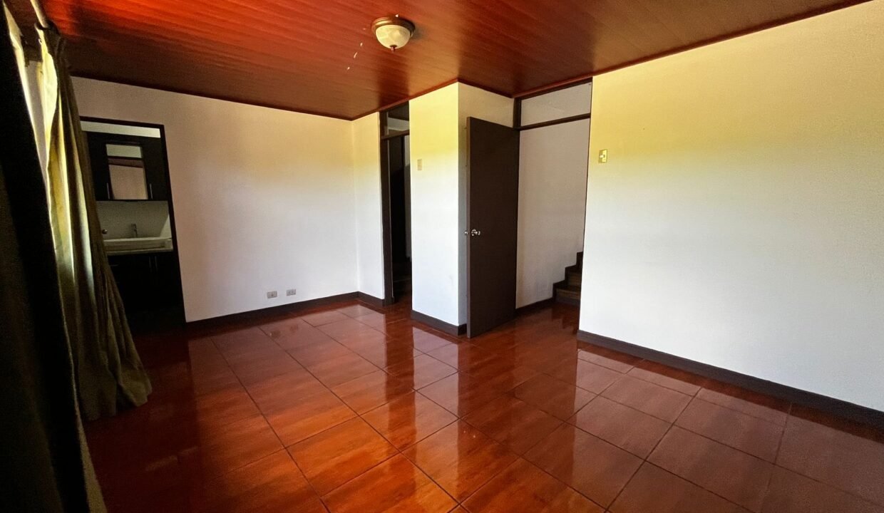 WhatsApp Image 2026-03-27 at 15.57.44