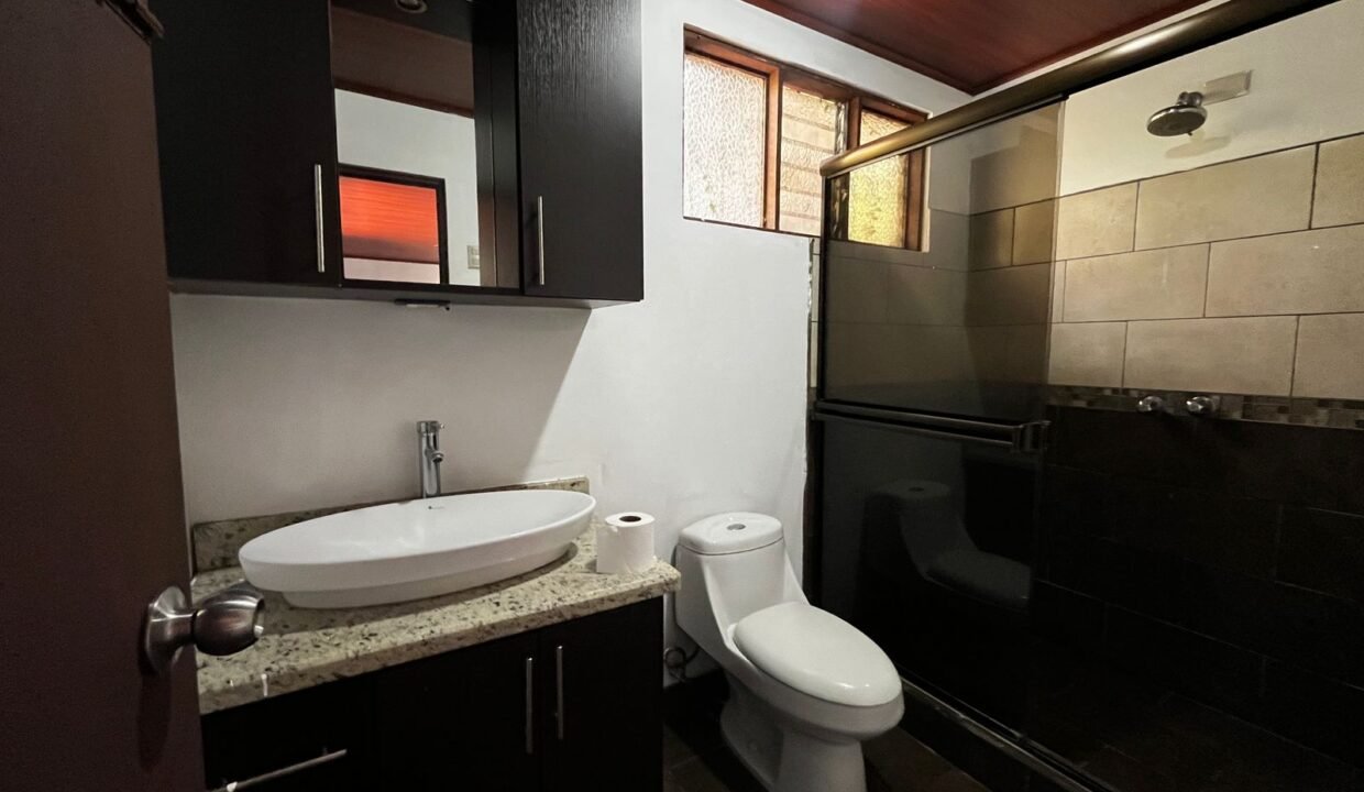 WhatsApp Image 2026-03-27 at 15.57.44 (2)