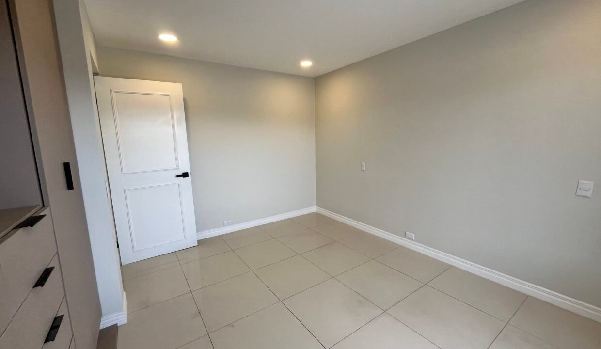 E41B5FCA-81F2-4503-A7EF-FA09687A99B4