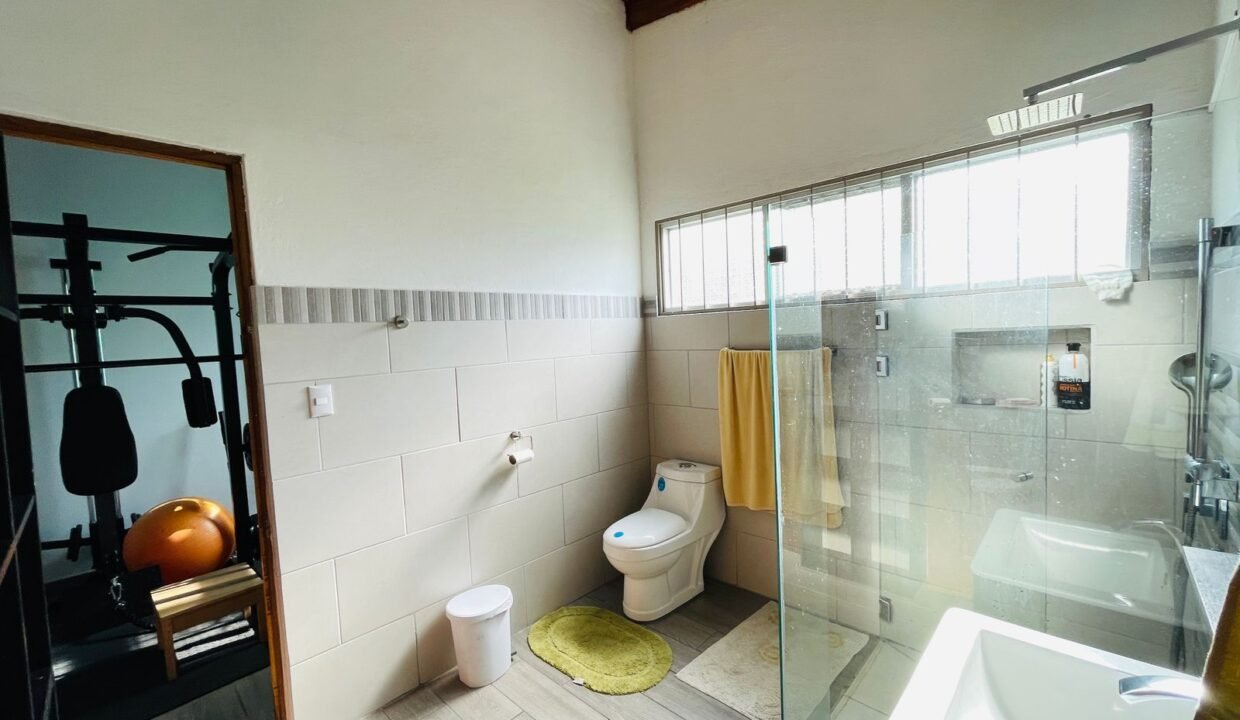 WhatsApp Image 2025-05-05 at 16.01.49 (3)