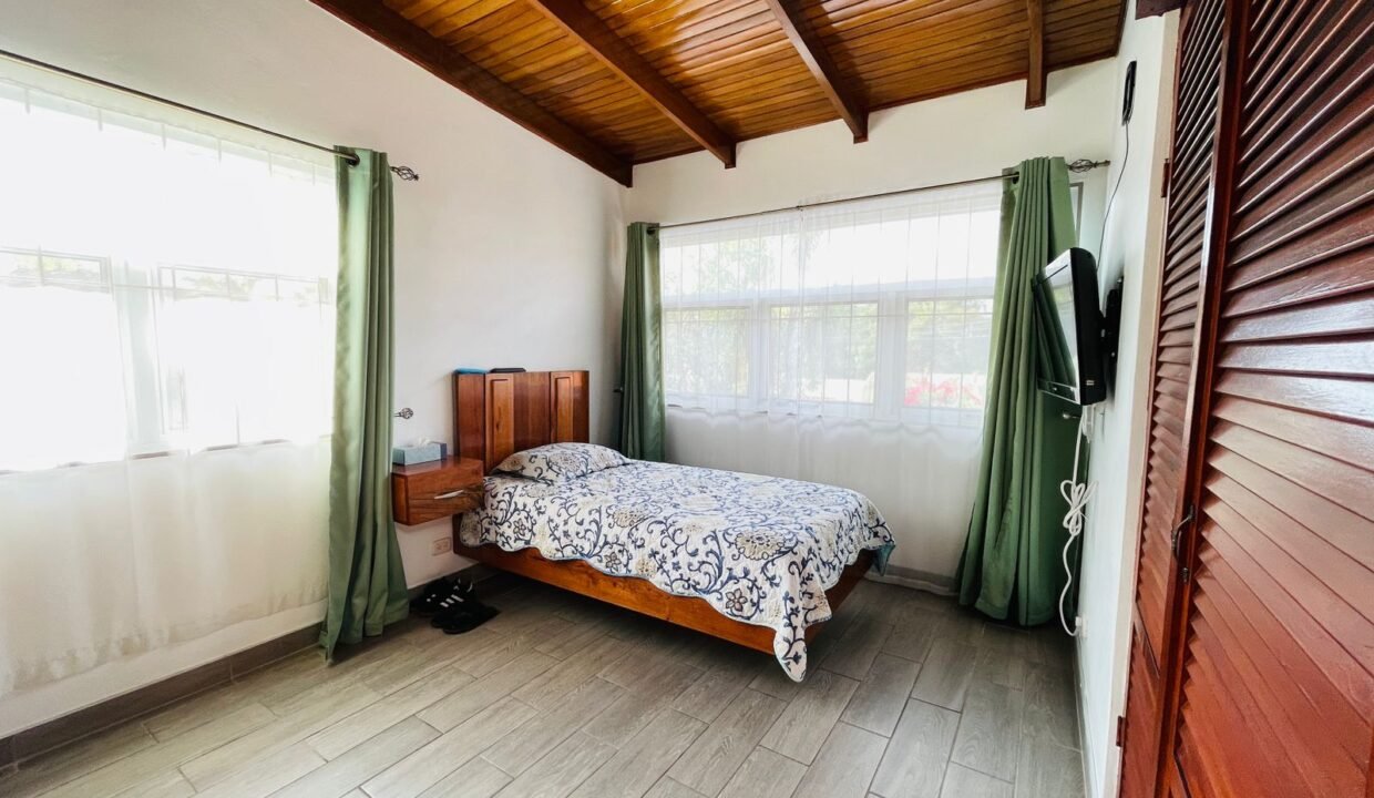 WhatsApp Image 2025-05-05 at 16.01.50 (1)