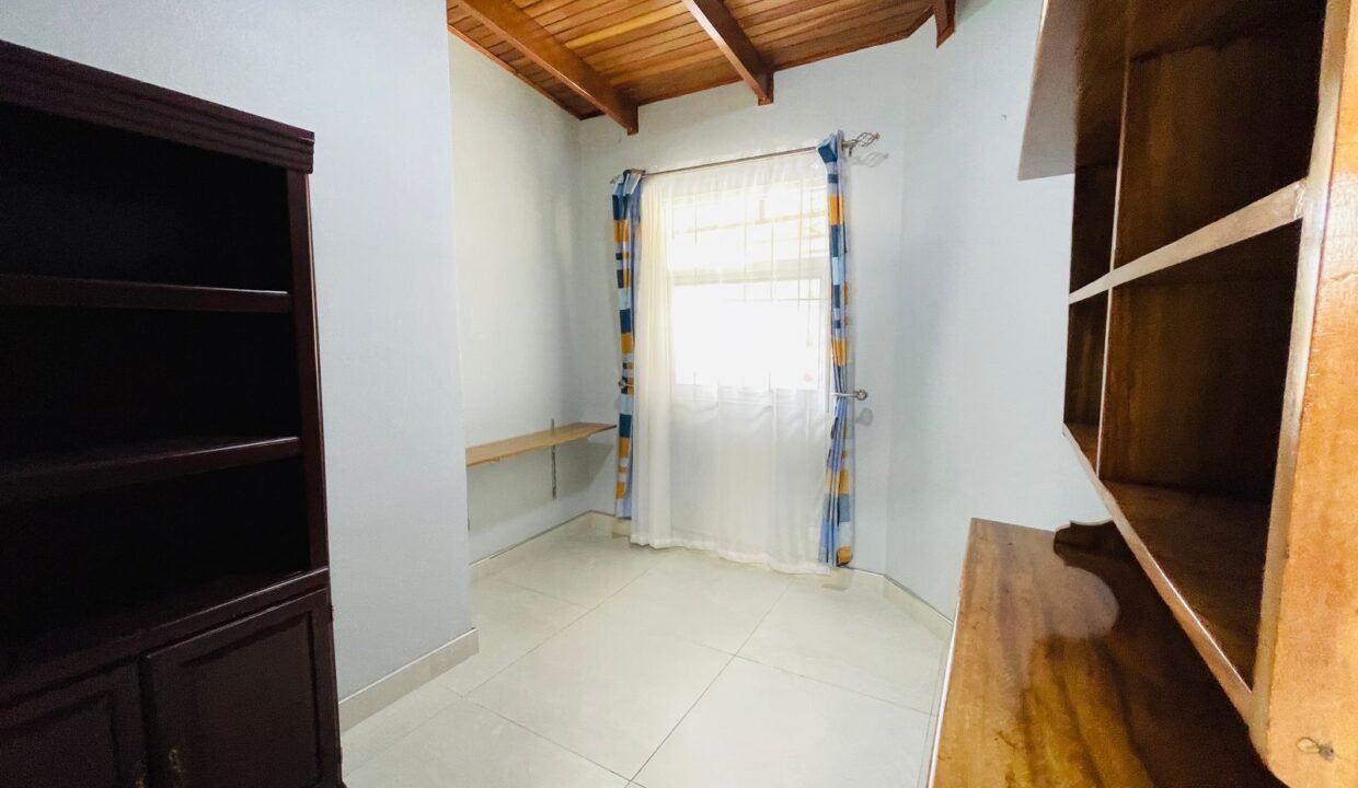 WhatsApp Image 2025-05-05 at 16.01.50 (3)