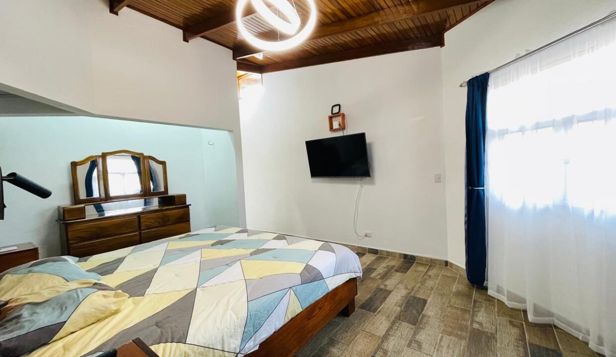 WhatsApp Image 2025-05-05 at 16.01.52 (3)