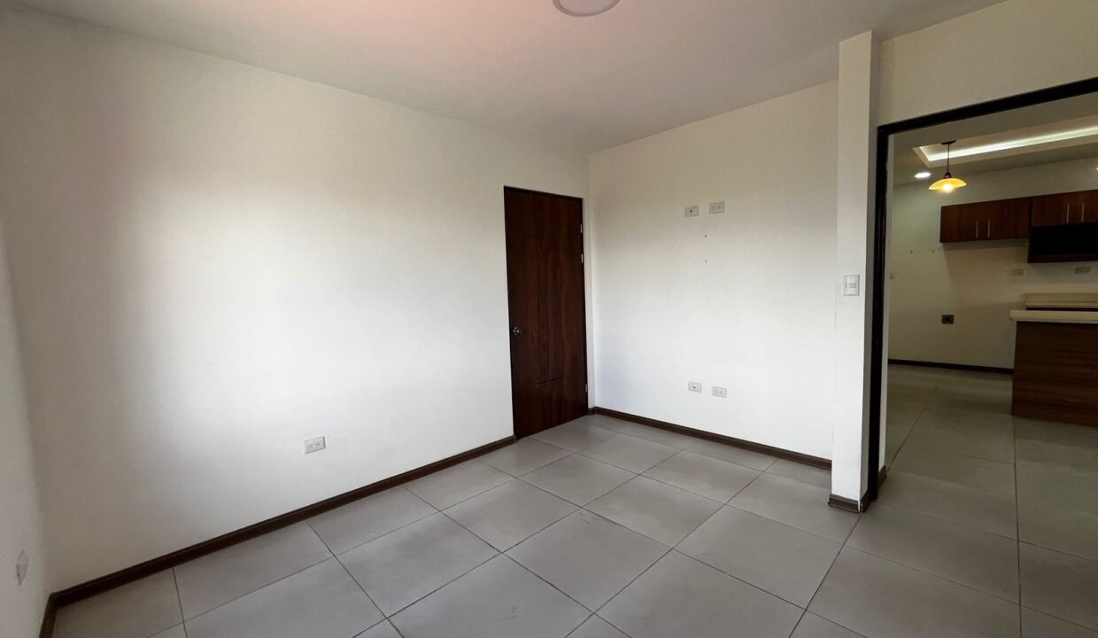 WhatsApp Image 2026-04-01 at 12.54.02