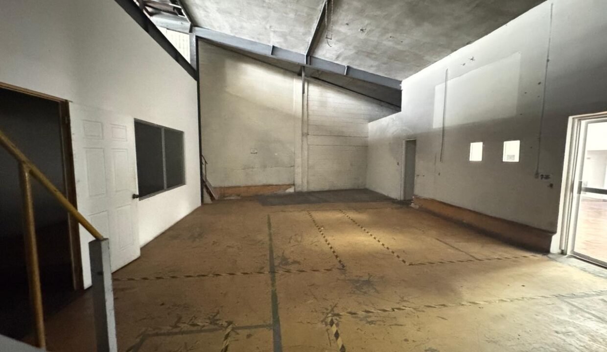 WhatsApp Image 2026-04-06 at 16.44.06 (12)