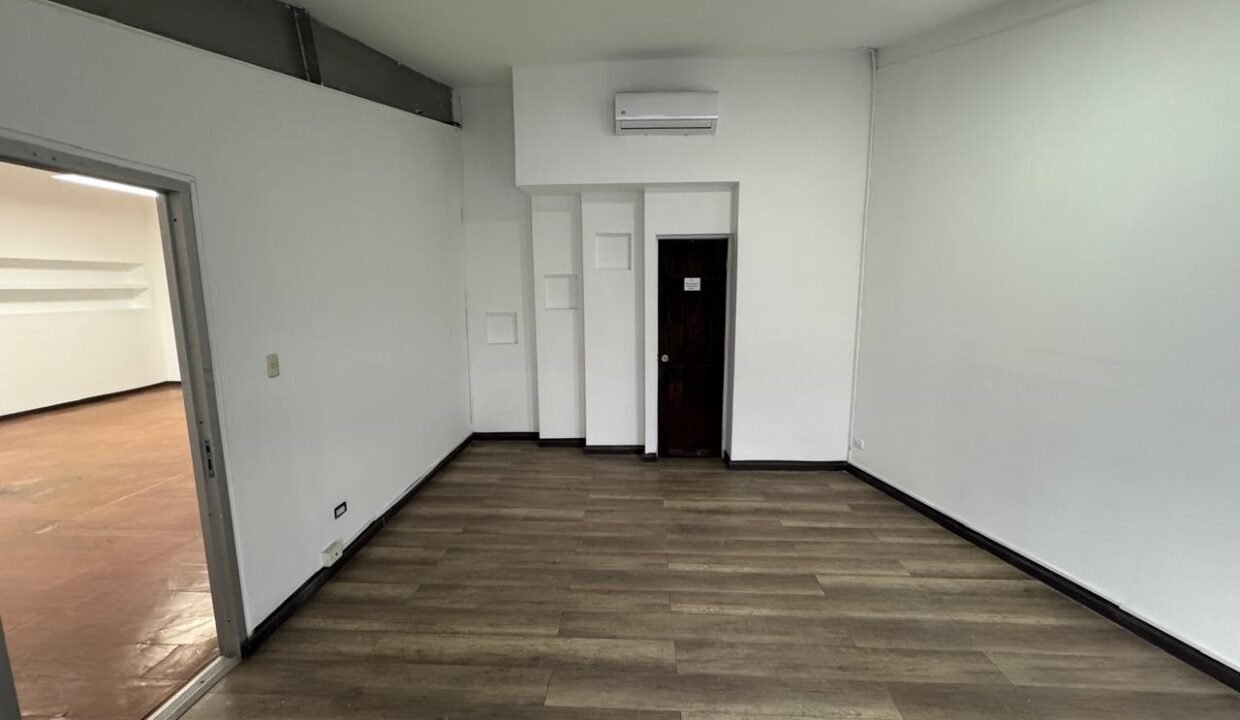 WhatsApp Image 2026-04-06 at 16.44.06 (15)