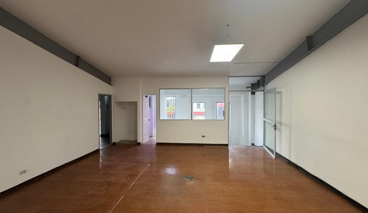 WhatsApp Image 2026-04-06 at 16.44.06 (9)