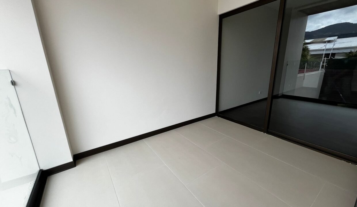 WhatsApp Image 2026-04-08 at 21.18.33 (1)