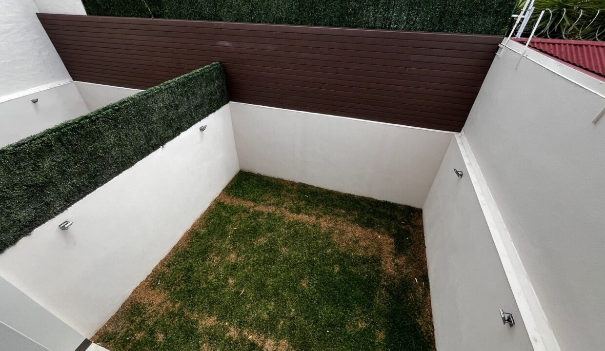 WhatsApp Image 2026-04-08 at 21.18.33 (2)