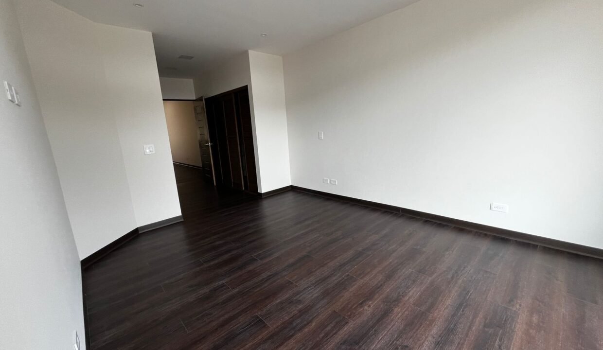 WhatsApp Image 2026-04-08 at 21.18.33 (3)