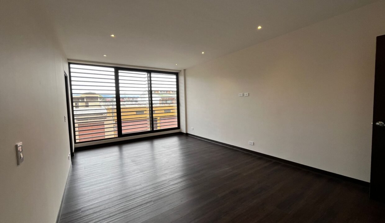 WhatsApp Image 2026-04-08 at 21.18.34 (6)