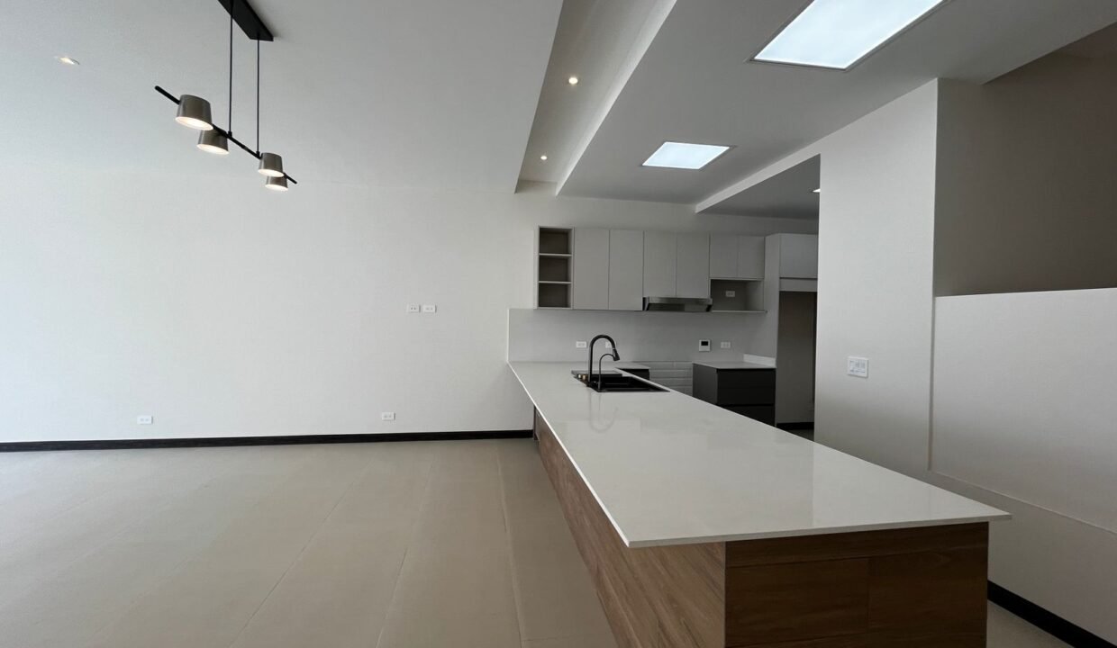 WhatsApp Image 2026-04-08 at 21.18.35 (2)