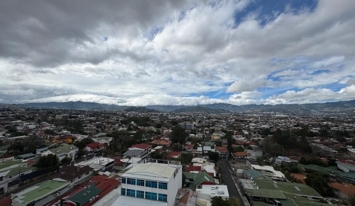 WhatsApp Image 2026-04-13 at 15.02.49 (5)