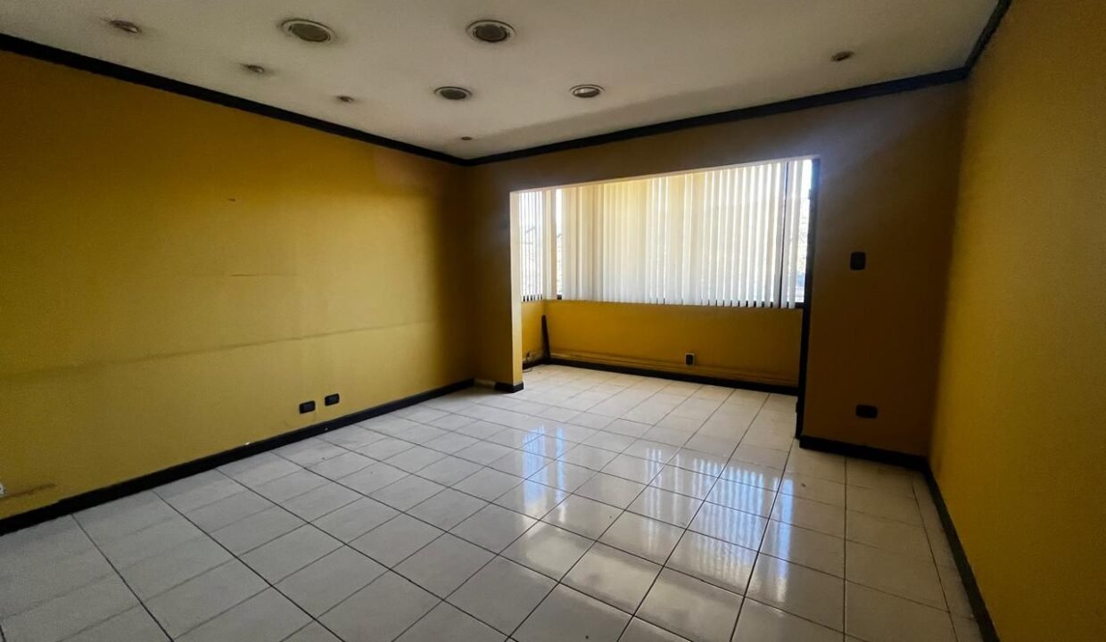 WhatsApp Image 2026-04-17 at 18.28.15 (1)