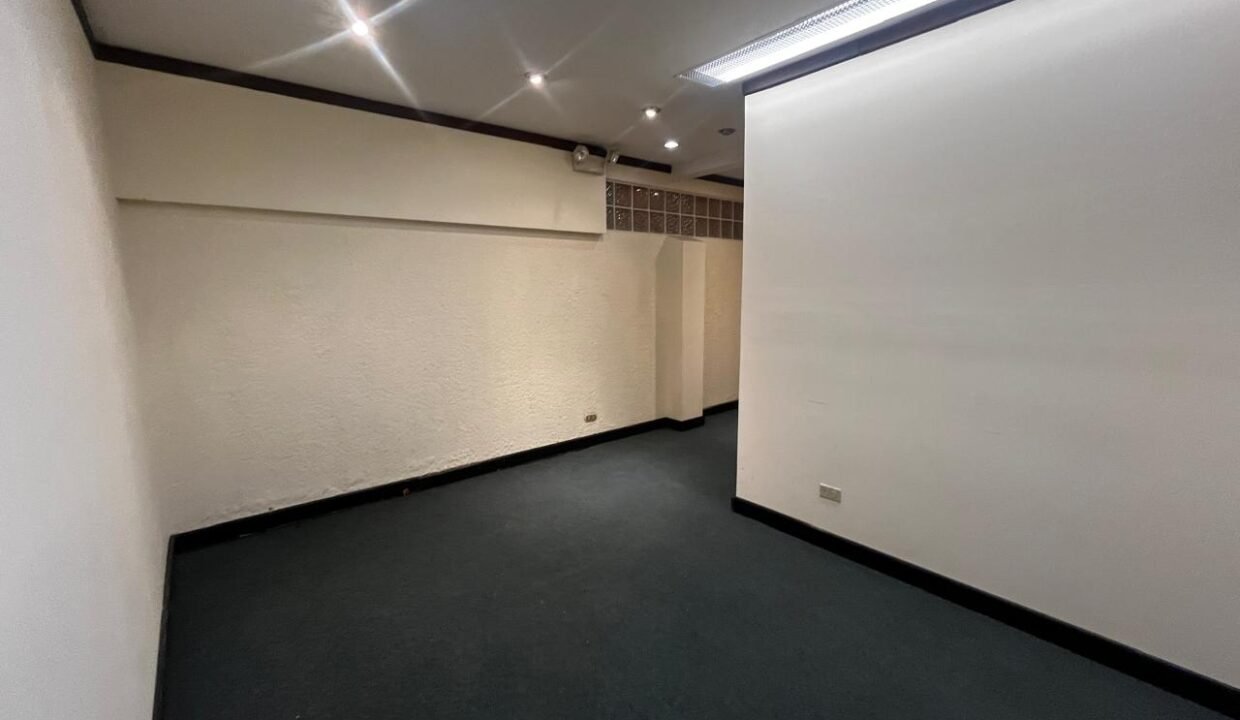 WhatsApp Image 2026-04-17 at 18.28.15 (14)