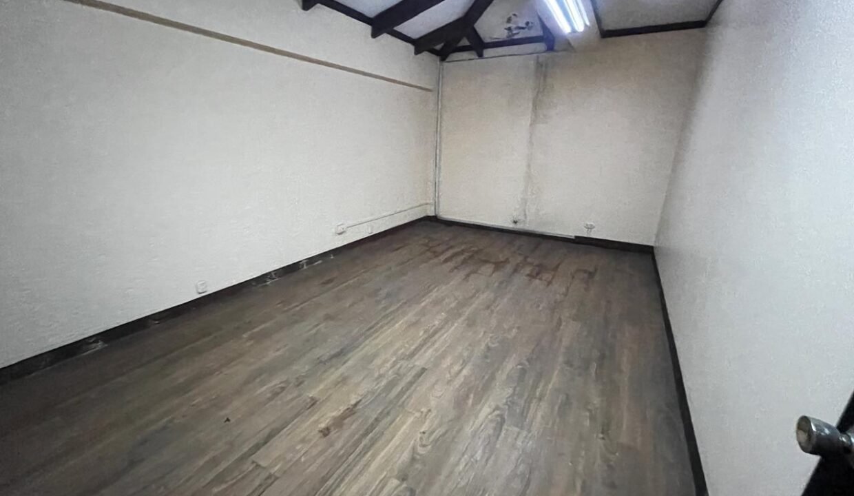 WhatsApp Image 2026-04-17 at 18.28.15 (16)