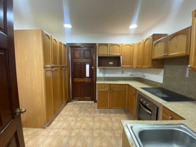 Casa en alquiler en Pozos de Santa Ana | Condominio con amenidades | 4 habitaciones potenciales
